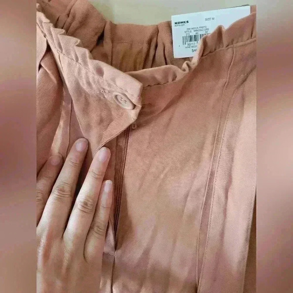 NWT Nine West High-Waisted Paperbag Utility Shorts "Mocha Frosting" Size M - Picture 4 of 7